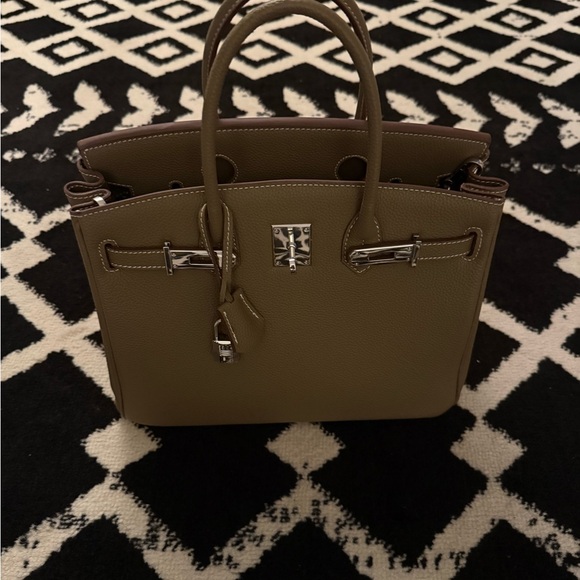 Elegant Togo Leather Taupe Handbag NO LOGO - Picture 2 of 9